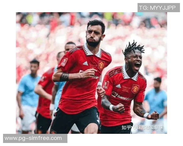 足总杯惊天逆转里昂6-2狂胜曼联争议判罚引发全场热议